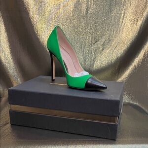 Carrie Heel by IDENTITA Green and Black Stiletto Heels NIB NWT